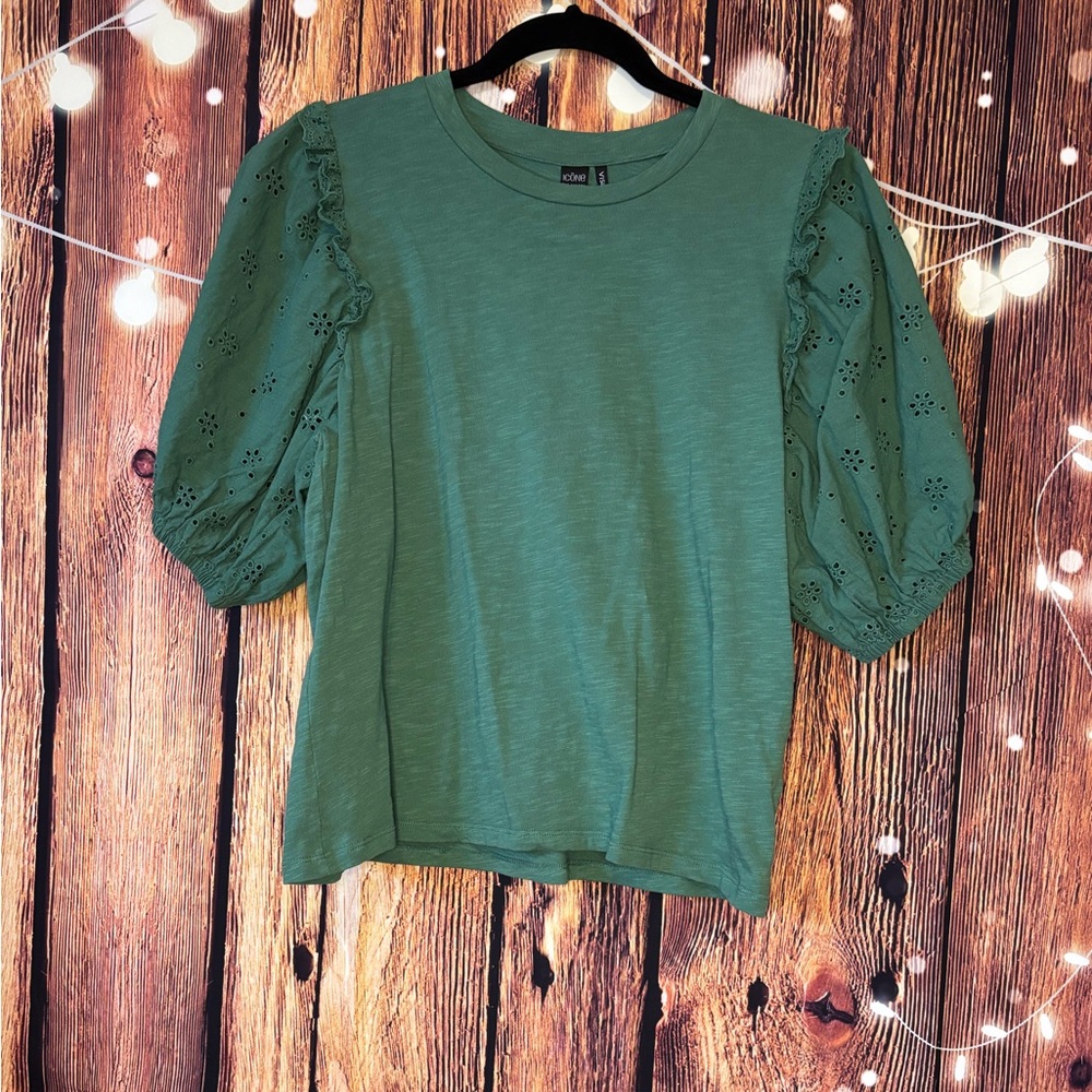 Simons Green Eyelet Sleeve Blouse